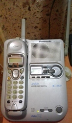 Беспроводной цифровой радиотелефон Panasonic KX-TG2247 c автоответом.